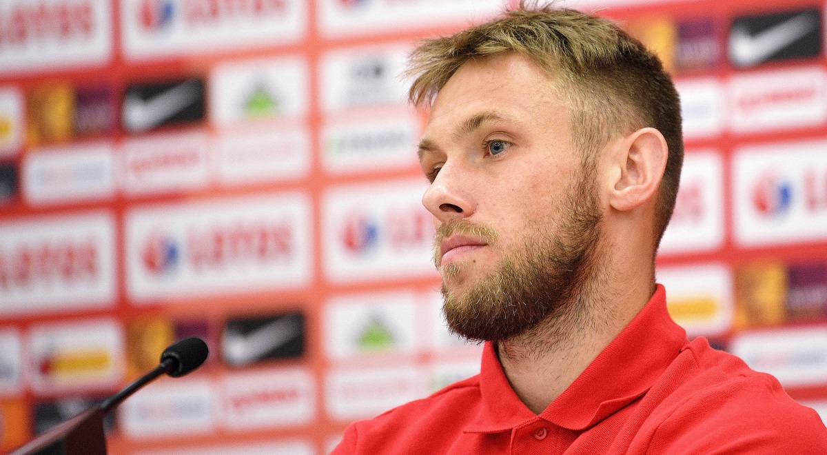 Football: Poland's Rybus left out of national team after Russian transfer - English Section - polskieradio.pl