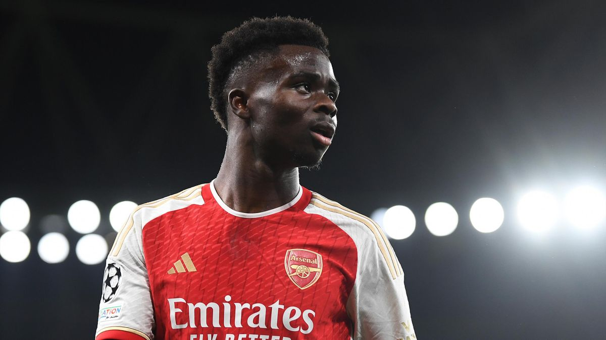 Bukayo Saka - Cầu thủ chạy cánh tài năng của Arsenal và đội tuyển Anh